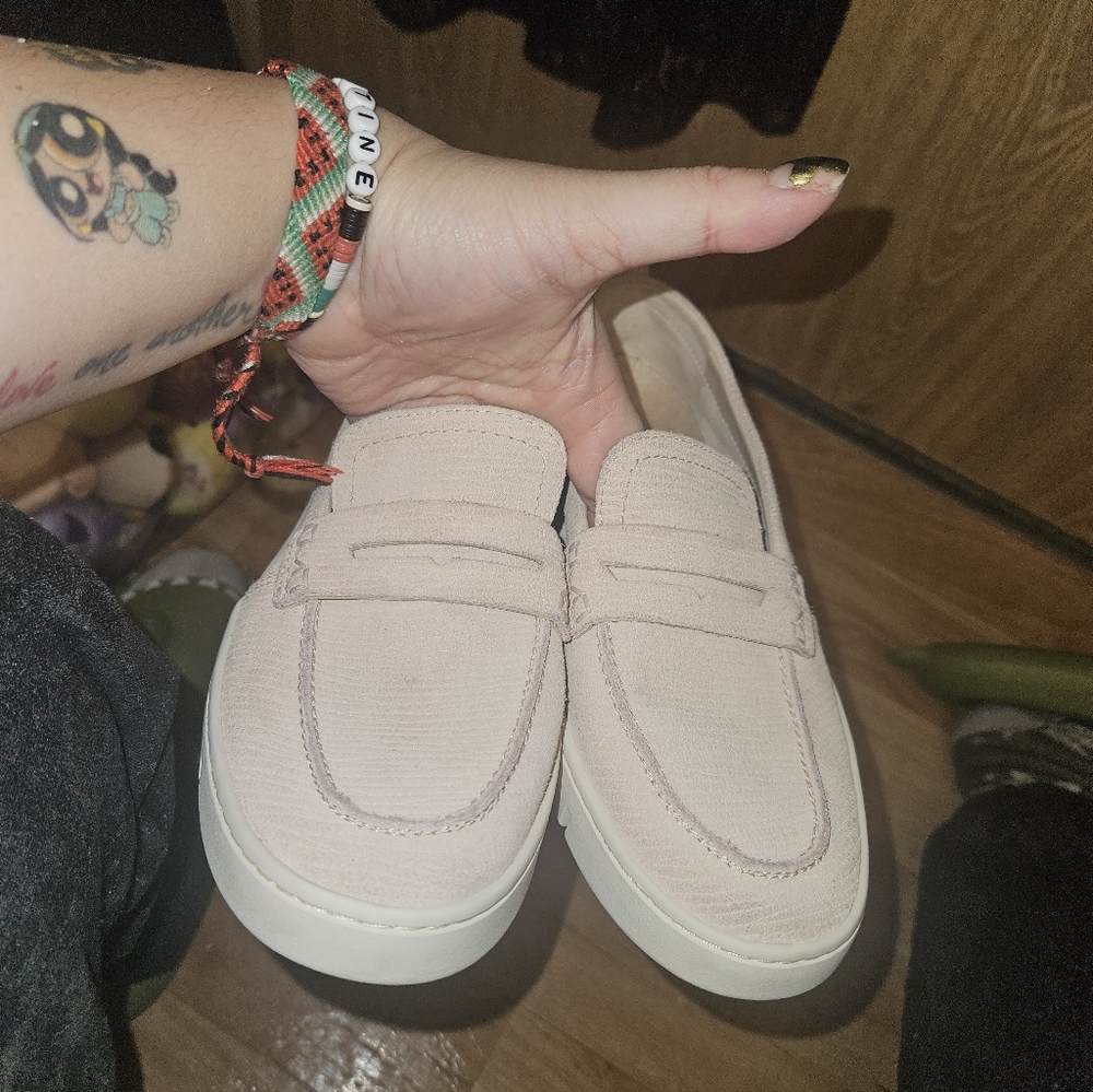 Vionic Women’s Light Pink Suede Loafers - Picture 3 of 4
